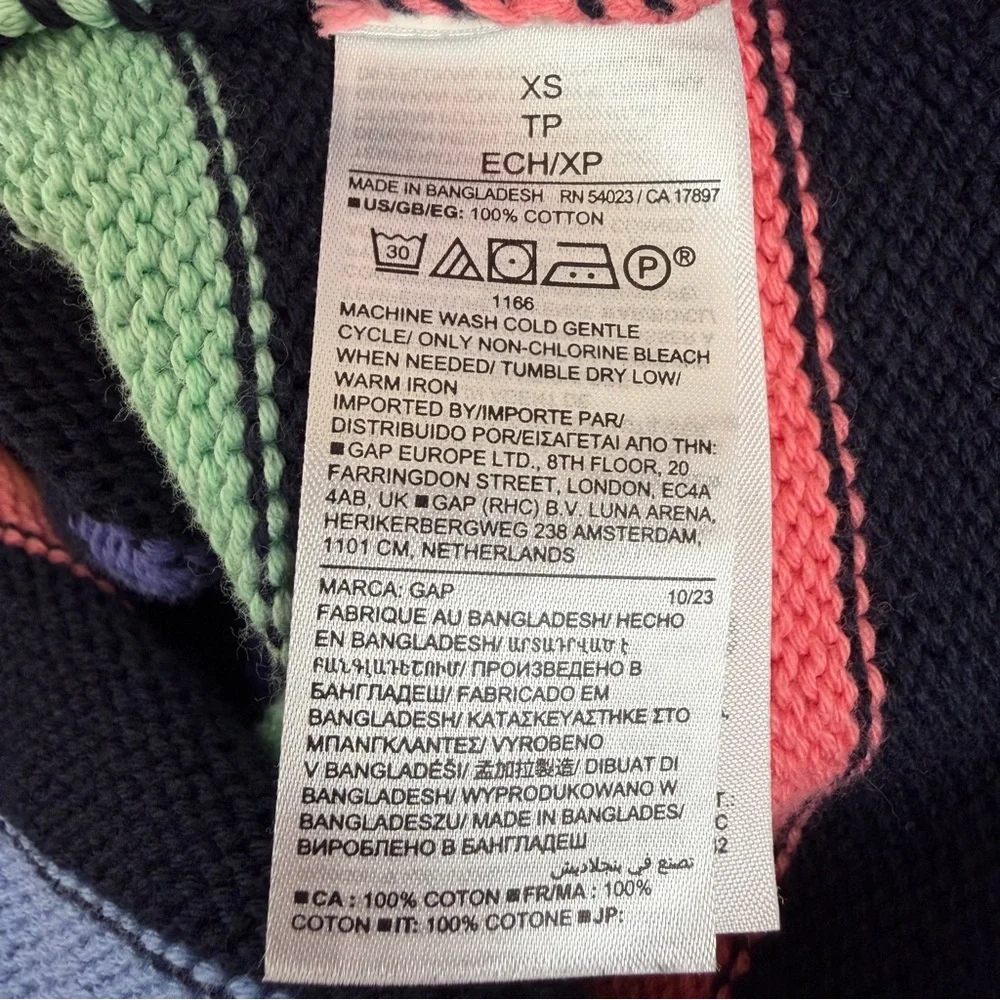 LIKE NEW GAP 100% Cotton Split-Hem Crewneck Sweater Navy and Multicolor Stripe - Picture 8 of 10